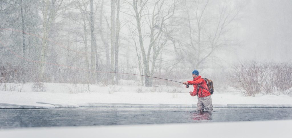 Obrazek posiada pusty atrybut alt; plik o nazwie winter-fly-fishing-e1546387539371.jpg